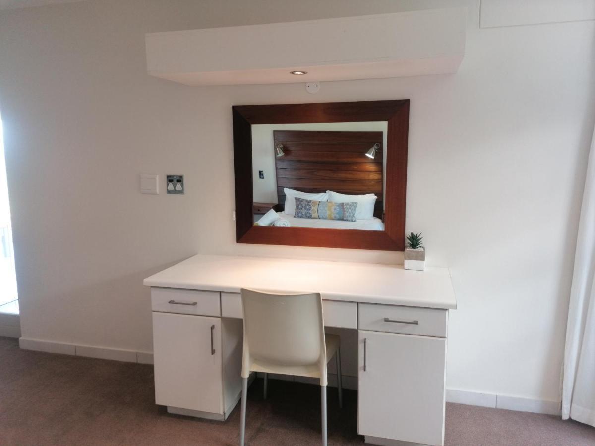 Stylish Holiday Home With Amazing Sea Views Plettenberg Bay Bagian luar foto